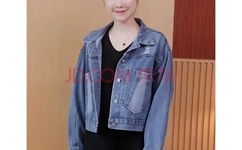 女技师用嘴给男顾客足疗 背后原因让人沉默